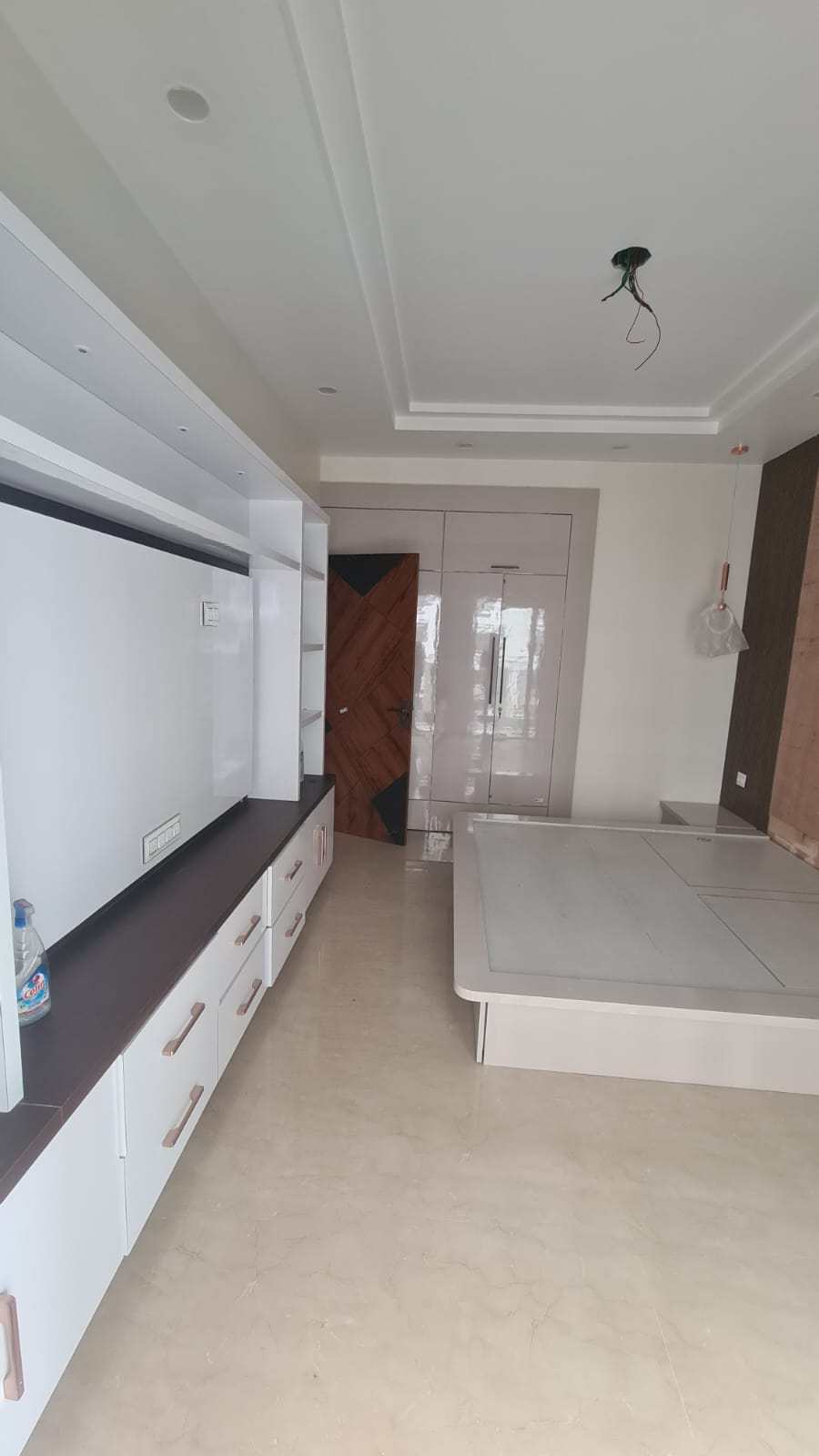 Modern 1BHK Studio - View 5